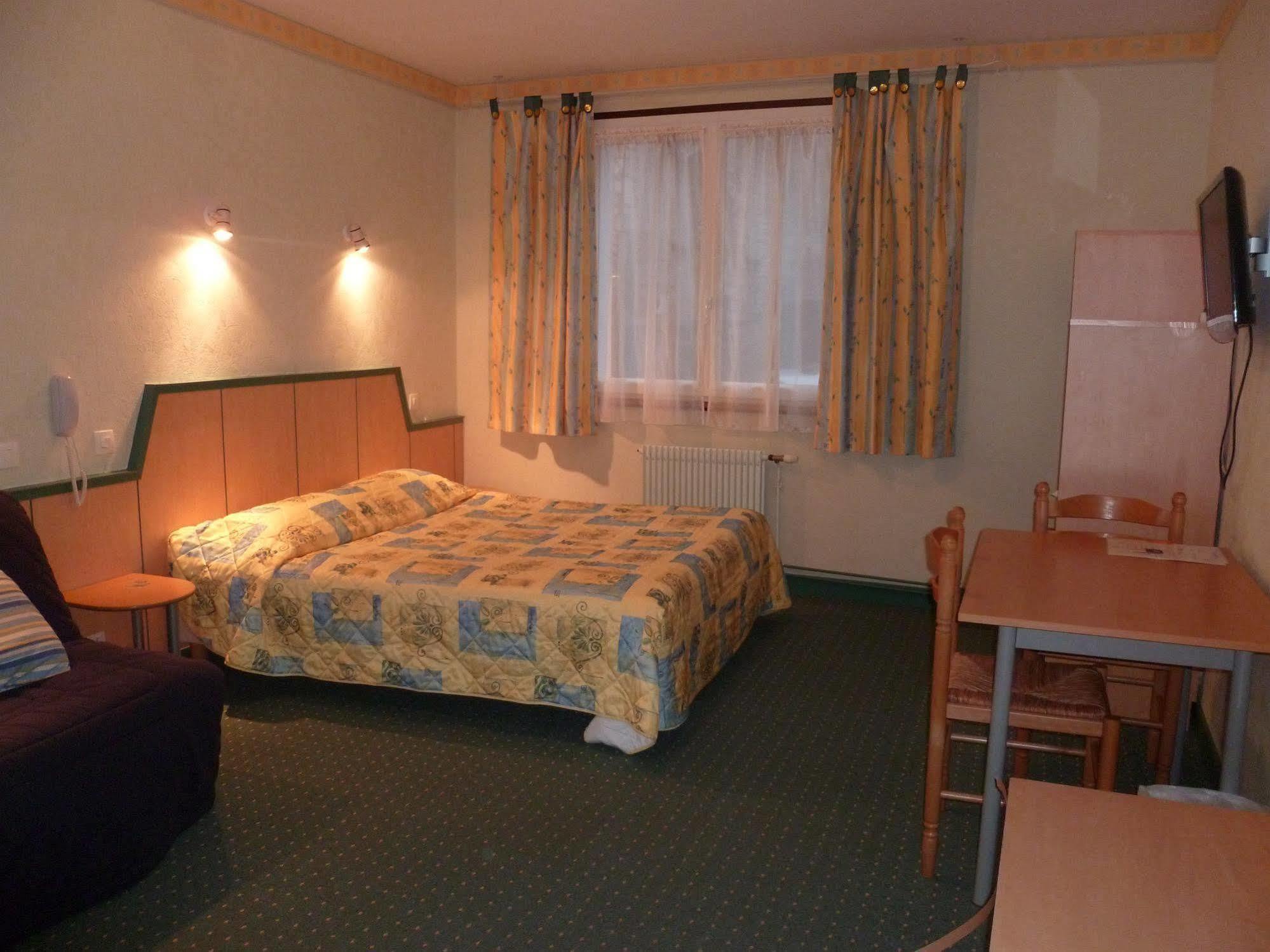 Hotel Rive Sud Chinon Zewnętrze zdjęcie